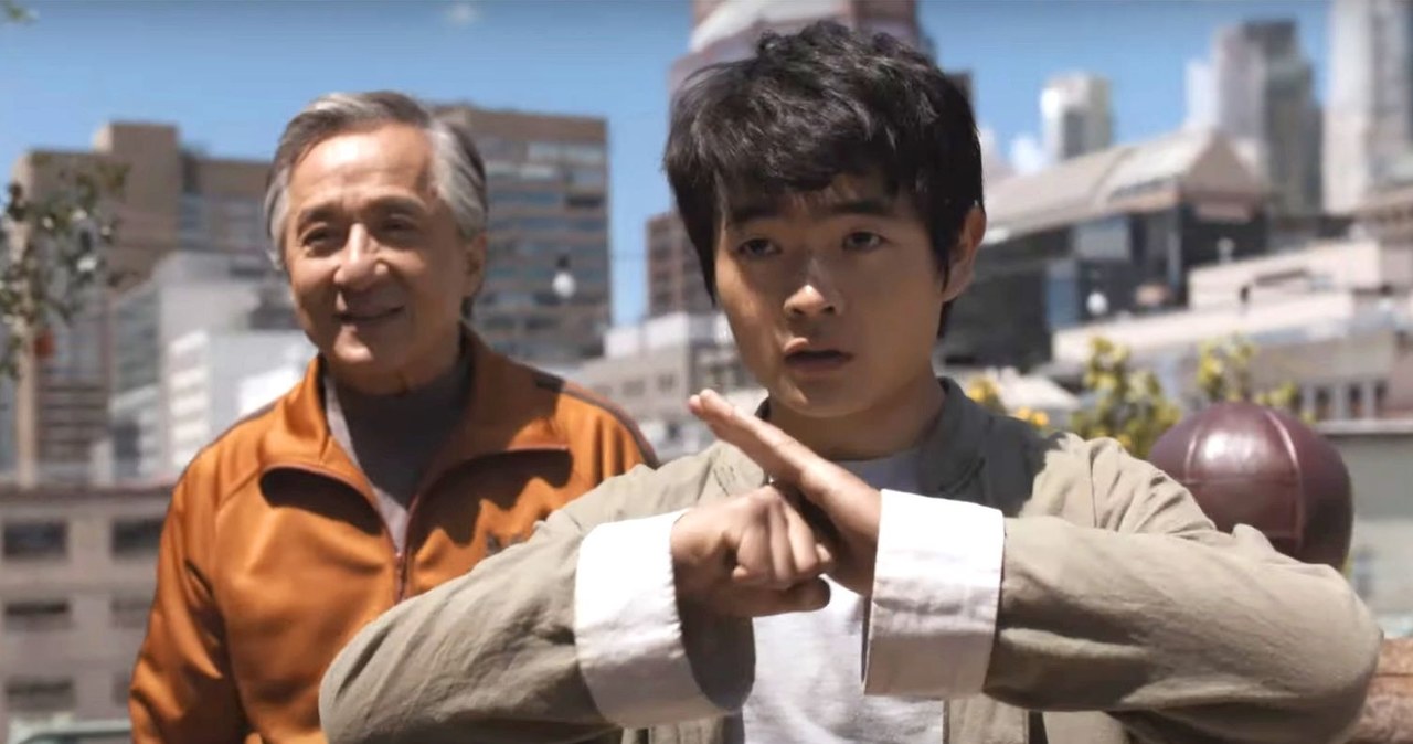 Jackie Chan i Ben Wang w filmie "Karate Kid: Legendy" /materiały prasowe