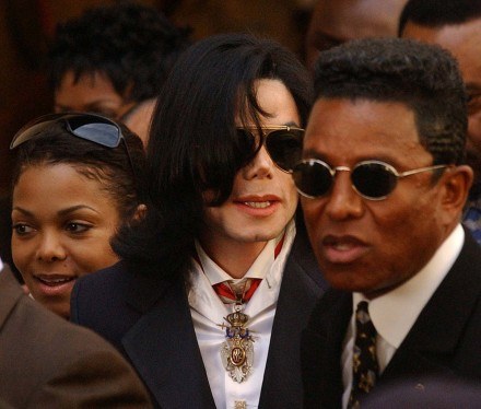 Jacksonowie: od lewej Janet, Michael i Jermaine /arch. AFP