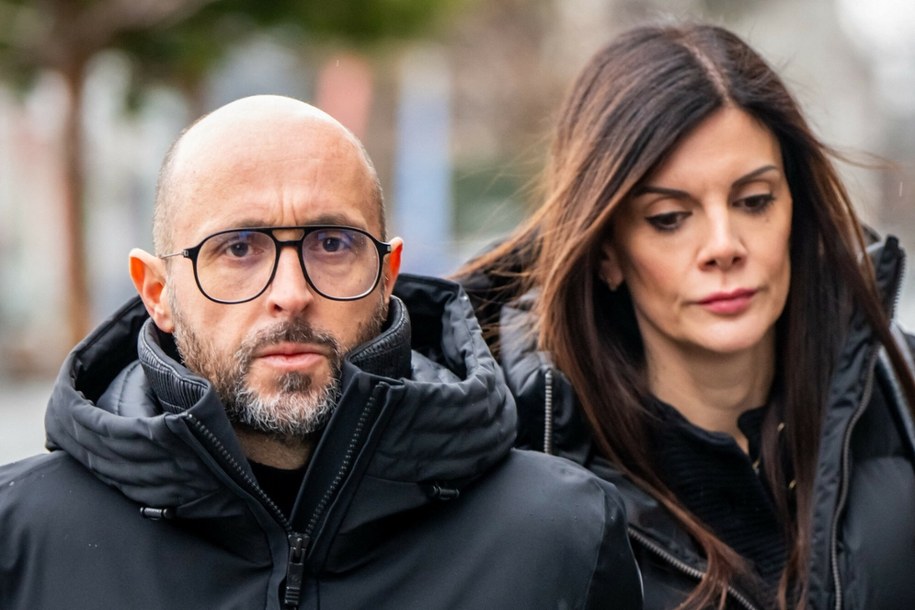 Jacques Moretti i Jessica Moretti w drodze na przesłuchanie. /East News