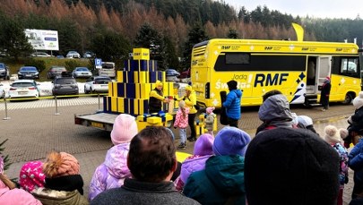 Jadą Święta RMF! Choinki i prezenty czekają na mieszkańców kolejnych miast