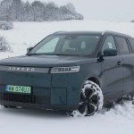 Jaecoo 5 Jaecoo E5 to nie jest samochód na polską zimę. Chyba, że mamy garaż