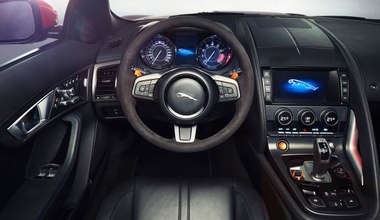 Jaguar F-Type także z ręczną skrzynią