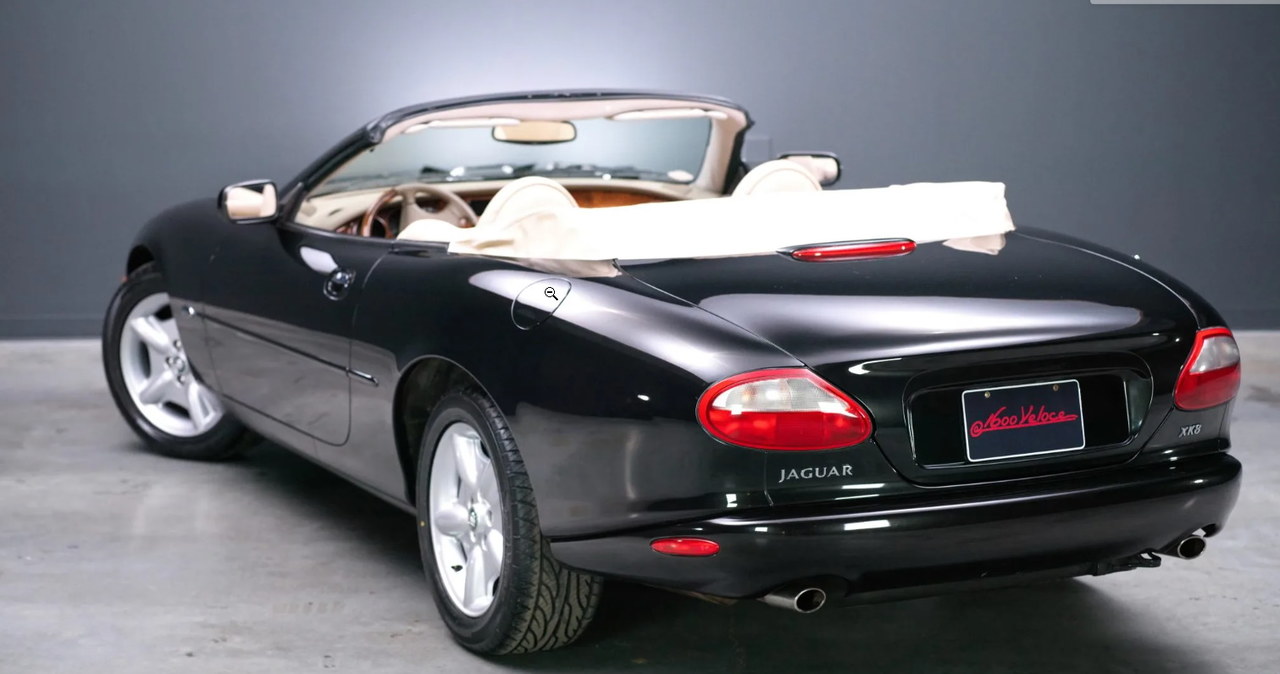 Jaguar XK8 Richarda Gere'a /Informacja prasowa