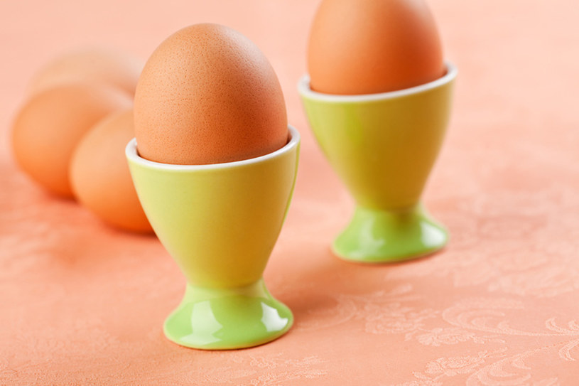 Jajka możesz jeść do woli. Zwłaszcza, że ostatnie doniesienia naukowców obalają mit, że są one przyczyną wysokiego cholesterolu /&copy; Panthermedia