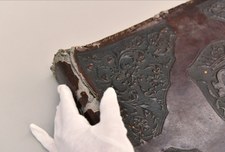 Jak album oprawiony w ludzka skórę trafił do Muzeum Auschwitz?