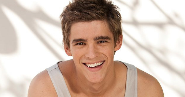 Jak Brenton Thwaites poradzi sobie w swoim hollywoodzkim debiucie? /