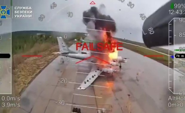 Jak były DJ i tatuażystka pomogli zniszczyć rosyjskie samoloty