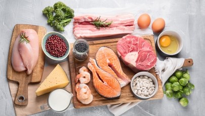 Jak dieta ketogeniczna wpływa na mózg? Nowe badania naukowców