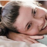 Jak dieta, sen i nawodnienie wpływają na skórę? Odkryj sekrety naturalnego piękna