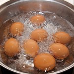 Jak długo można przechowywać jajko na twardo? 