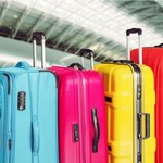 Jak dobrać idealną walizkę? Różnice między materiałami twardymi i miękkimi