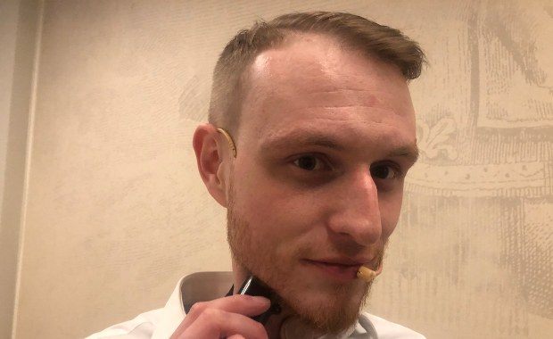 Jak działa sztuczna krtań? [posłuchaj nagrania głosu]