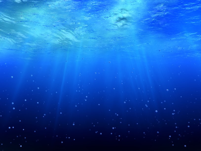 Jak głęboki jest ocean? /123RF/PICSEL