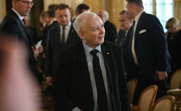 Jak głosował Kaczyński ws. wotum? Odpowiedź nie jest oczywista 