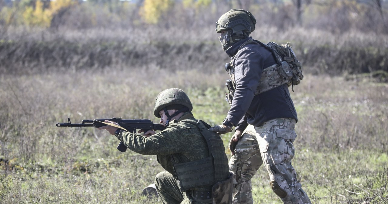 Jak już wspomnieliśmy, nie ma wątpliwości, że Ukraina także stosuje dezinformacje co do wojny w Ukrainie jako element wojny informacyjnej. Prokremlowskie konta próbują jednak wmówić, że po wskazaniu nawet jednego przypadku ukraińskiej propagandy wojennej, można usprawiedliwić falę propagandy rosyjskiej. Robią to na tyle subtelnie, że wielu ludzi się na to nabiera