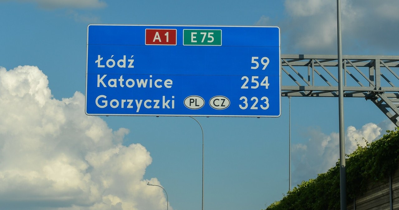 Jak liczone są odległości na tablicach informacyjnych na drogach? /Gerard /Reporter