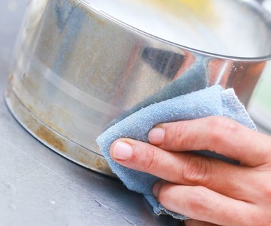 Jak naturalnym sposobem wyczyścić przypalone garnki?