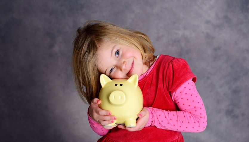 Jak nauczyć dziecko gospodarować pieniędzmi?