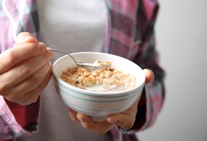 Jak niejedzenie śniadania wpływa na organizm? Skutki odczujesz jeszcze tego samego dnia