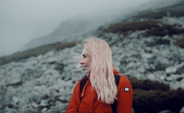 Jak ochłodzić blond w domu bez wizyty u fryzjera?