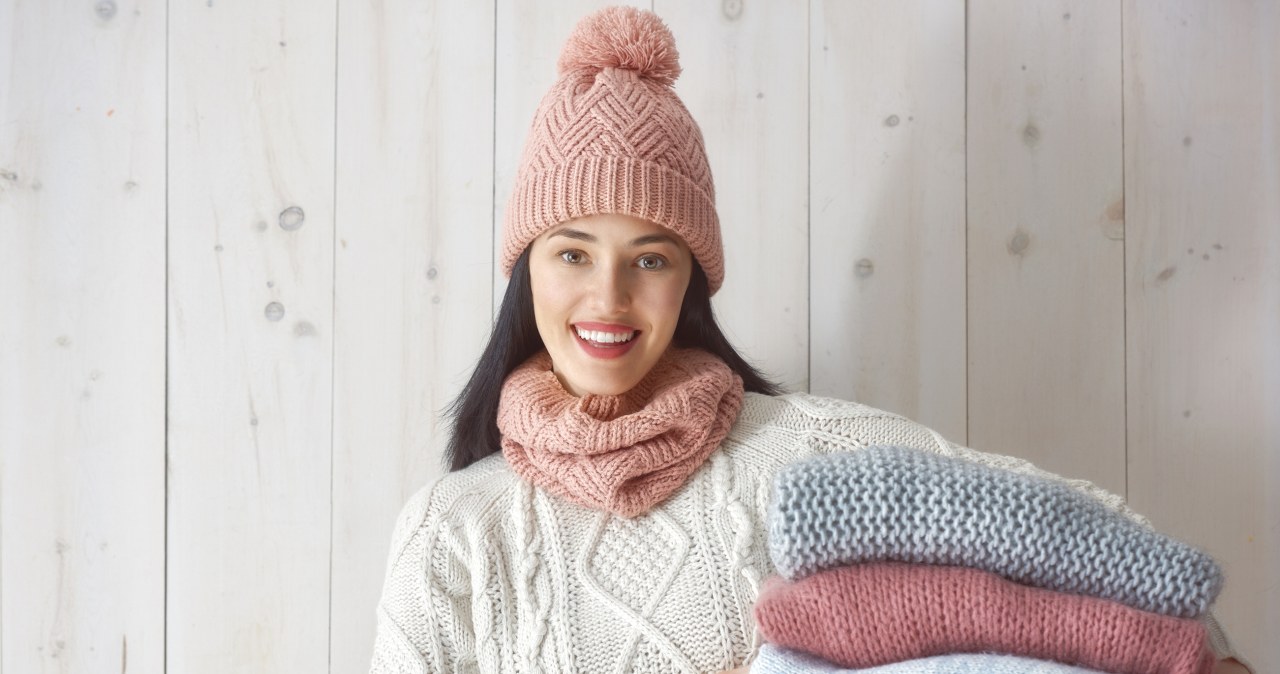 Jak odświeżyć wełniany sweter? Nasze babcie wykorzystywały do tego śnieg. /Pixel