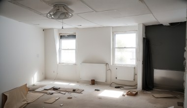 Jak odzyskać VAT od zakupu nieruchomości bez działalności gospodarczej?