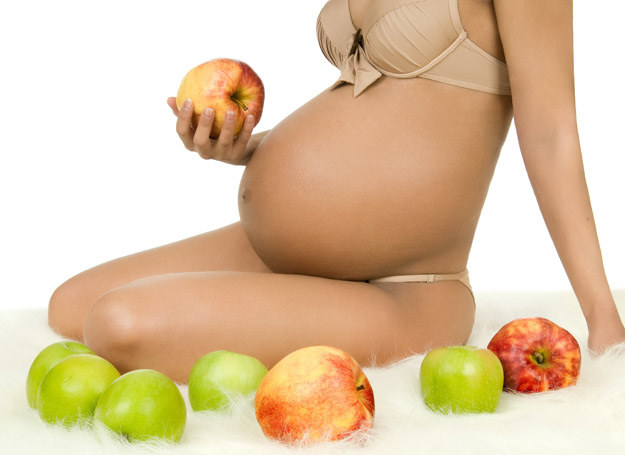 Jak odżywiać się w ciąży? /123RF/PICSEL