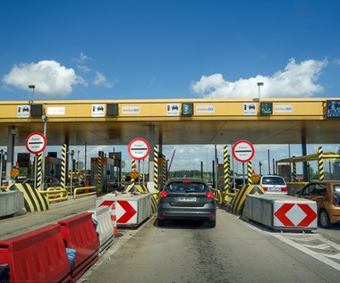 Jak ominąć korki do autostradowych bramek i zapłacić mniej za przejazd