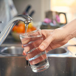 Jak oszczędzać wodę w domu (a przy okazji także pieniądze)?