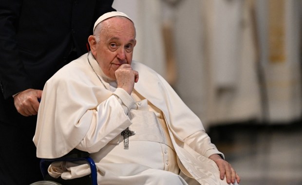 ​Jak papież Franciszek reaguje na nową terapię? Wkrótce ocena