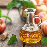Jak pić ocet jabłkowy? Właściwości i wpływ na organizm