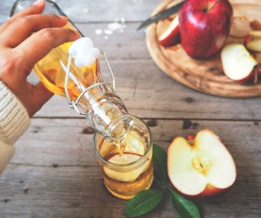 Jak pić ocet jabłkowy, żeby chudnąć i poprawić metabolizm? Ważna jest kolejność