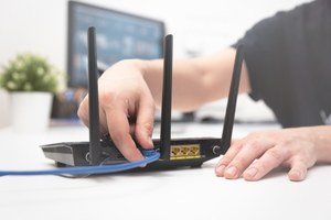 How to connect to WiFi without password?  Clever trick and secret code