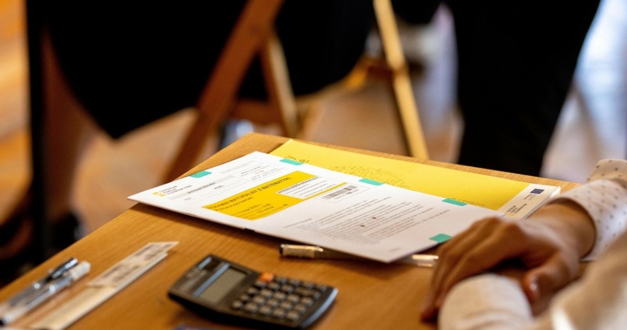 Jak poprawnie odpowiedzieć na pytania na maturze próbnej 2026 z chemii? /KASIA ZAREMBA/AGENCJA SE /East News