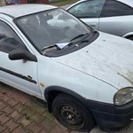 Jak pozbyć się wraku samochodu? Na policję zadzwonisz w jednym przypadku