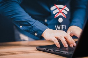 Jak poznać, że ktoś kradnie sygnał WiFi i odciąć go od sieci?