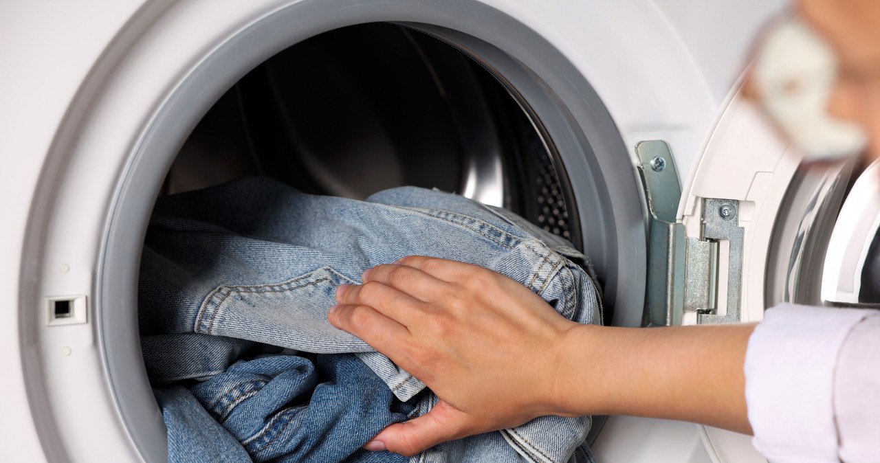 Jak prać jeansy? /123RF/PICSEL                 /123RF/PICSEL