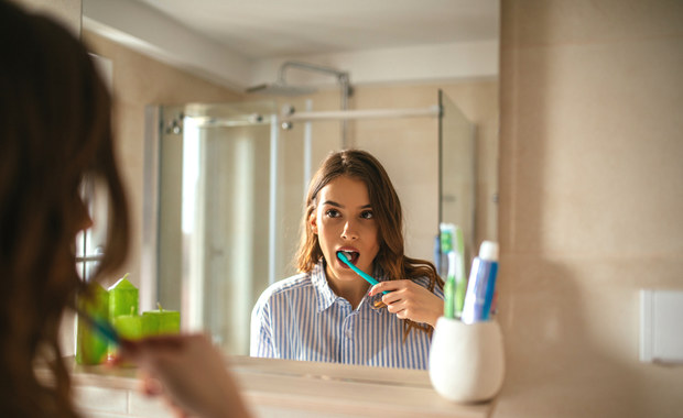 Jak prawidłowo czyścić zęby?