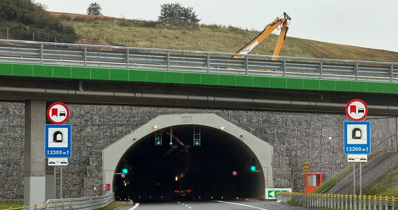 Jak prawidłowo jeździć w tunelu? Wielu polskich kierowców ma z tym poważny problem. /Fot. SQ /INTERIA.PL