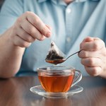 Jak prawidłowo parzyć herbatę? Znaczenie ma temperatura wody i rodzaj herbaty