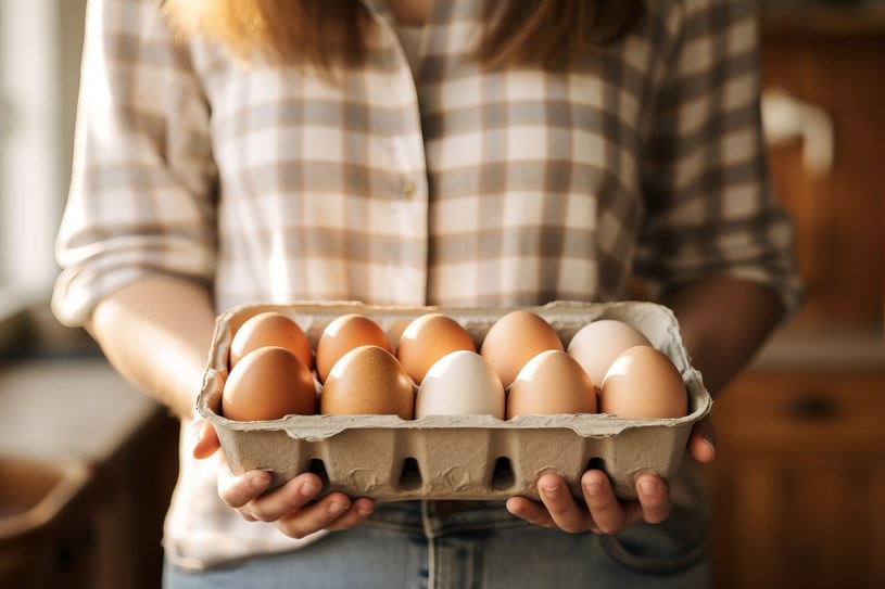 Jak prawidłowo segregować opakowania po jajkach? /Pixel