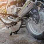 Jak prawidłowo umyć motocykl? Jeden błąd i można mieć problem