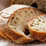 chleb Jak przechowywać chleb, by był zdrowszy? Naukowcy potwierdzają skuteczność tej metody