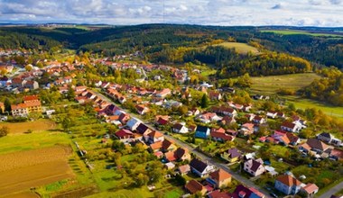 Jak przepisać ziemię? Tylko jeden sposób jest darmowy