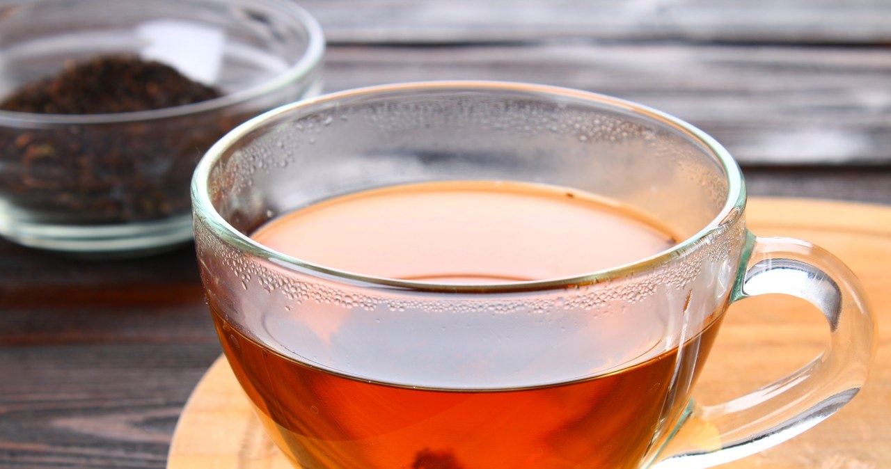 Jak przygotować herbatę z pieprzem? /123RF/PICSEL