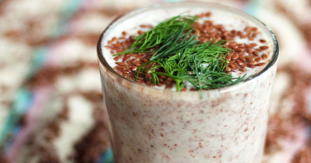 Jak przygotować oczyszczający napój z kefiru i siemienia lnianego? /chinna /123RF/PICSEL