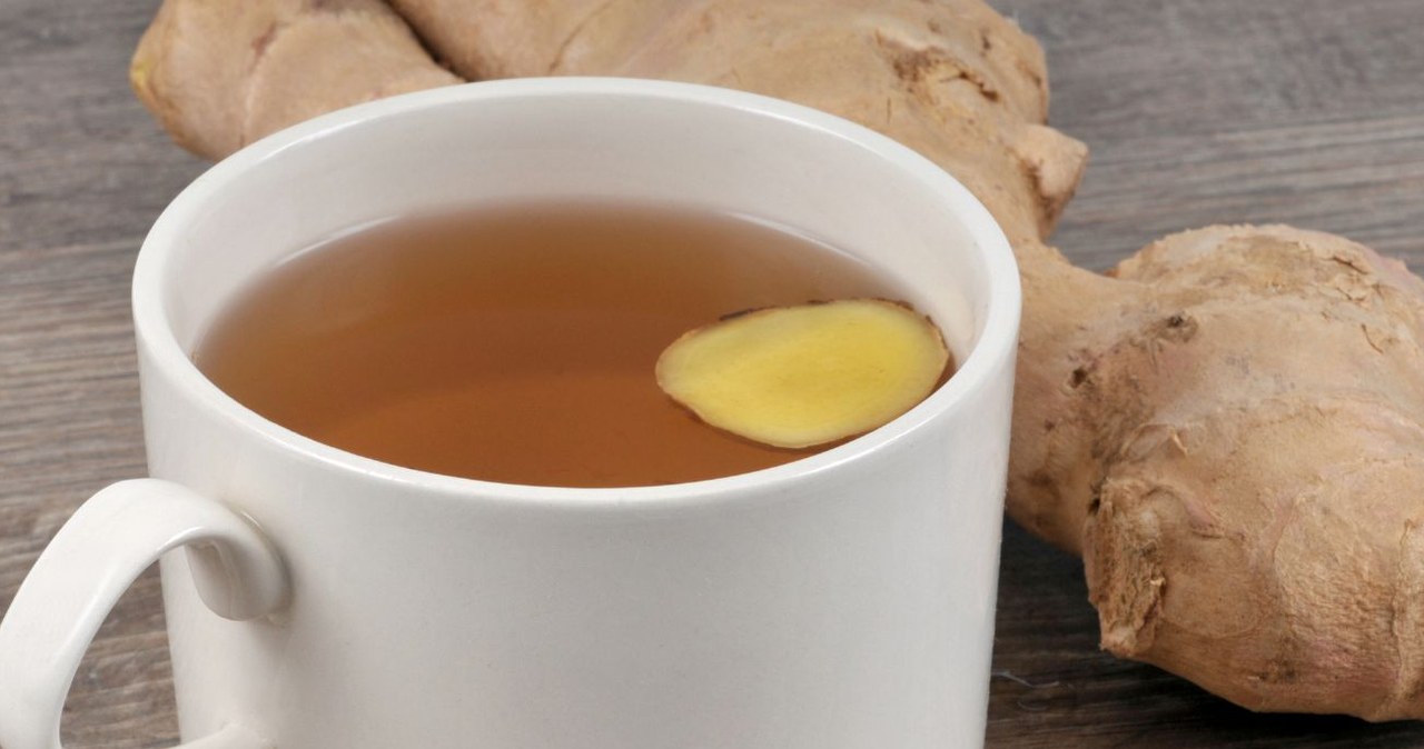 Jak przygotować rozgrzewający napar z imbiru? /Richard Vilallon /Canva Pro