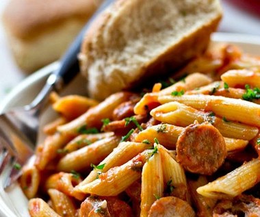 Jak przyrządzić makaron penne z wódką?
