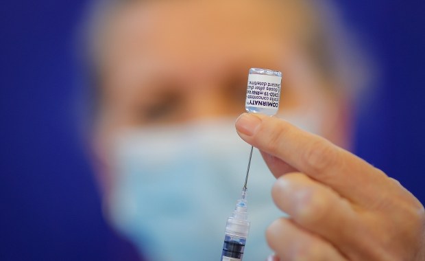 Jak przyspieszyć termin podania 2. dawki szczepionki? Sprawdź!