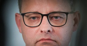 Jak Romanowski opuścił Węgry? Magyar mówi o "znakach"